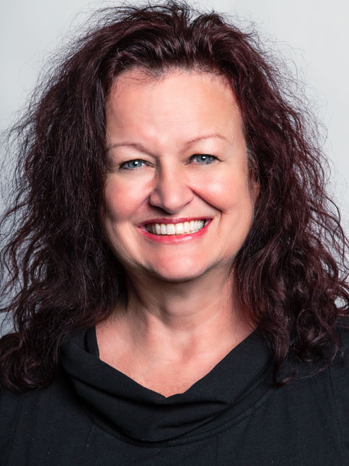 Fiona Robertson